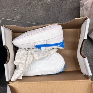 Like Brand New White and Blue Nike Air Force One’s 4C 💙🤍